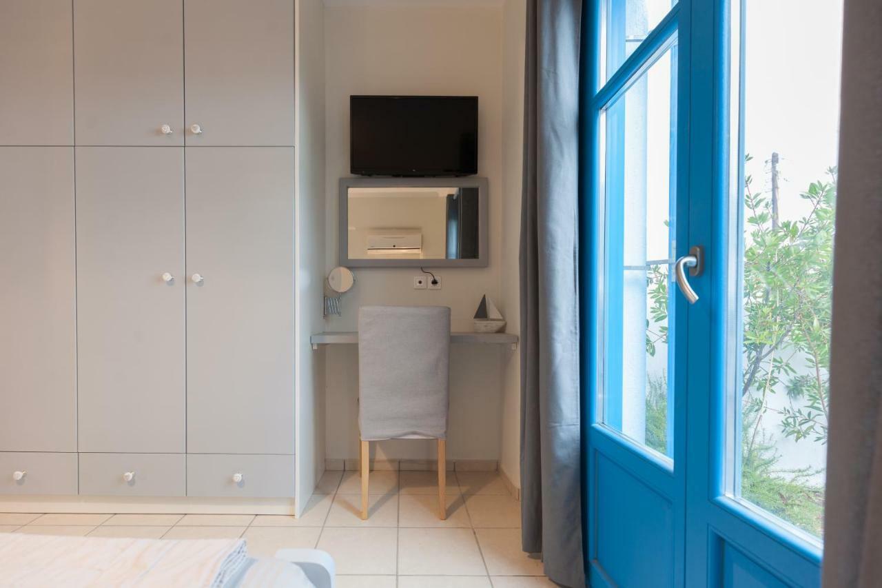 Just Blue With Amazing Sea Views In Piso Livadi Villa Екстериор снимка