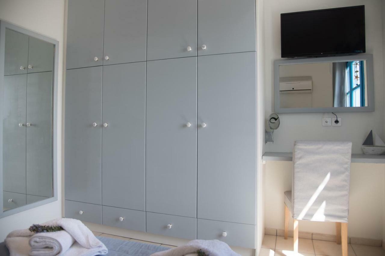 Just Blue With Amazing Sea Views In Piso Livadi Villa Екстериор снимка